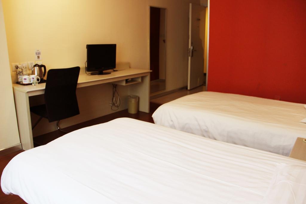 Hanting Hotel Shanghai South Railway Station Luoxiang Road Branch Habitación foto